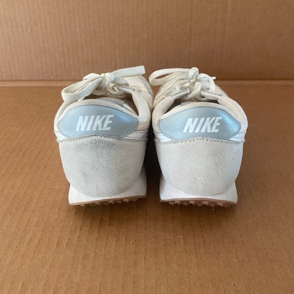 Nike Women's DBreak Lifestyle Shoes | US 8.5 - Picture 6 of 8